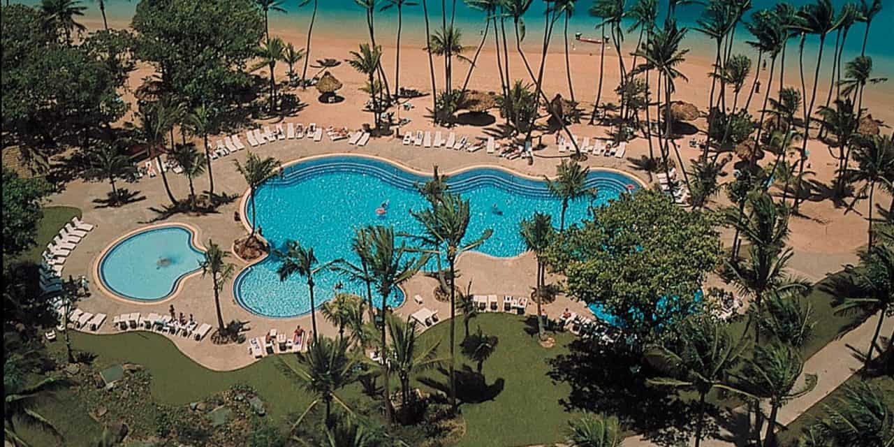 Fiji Luxury Double Resort Getaway 12 Days
