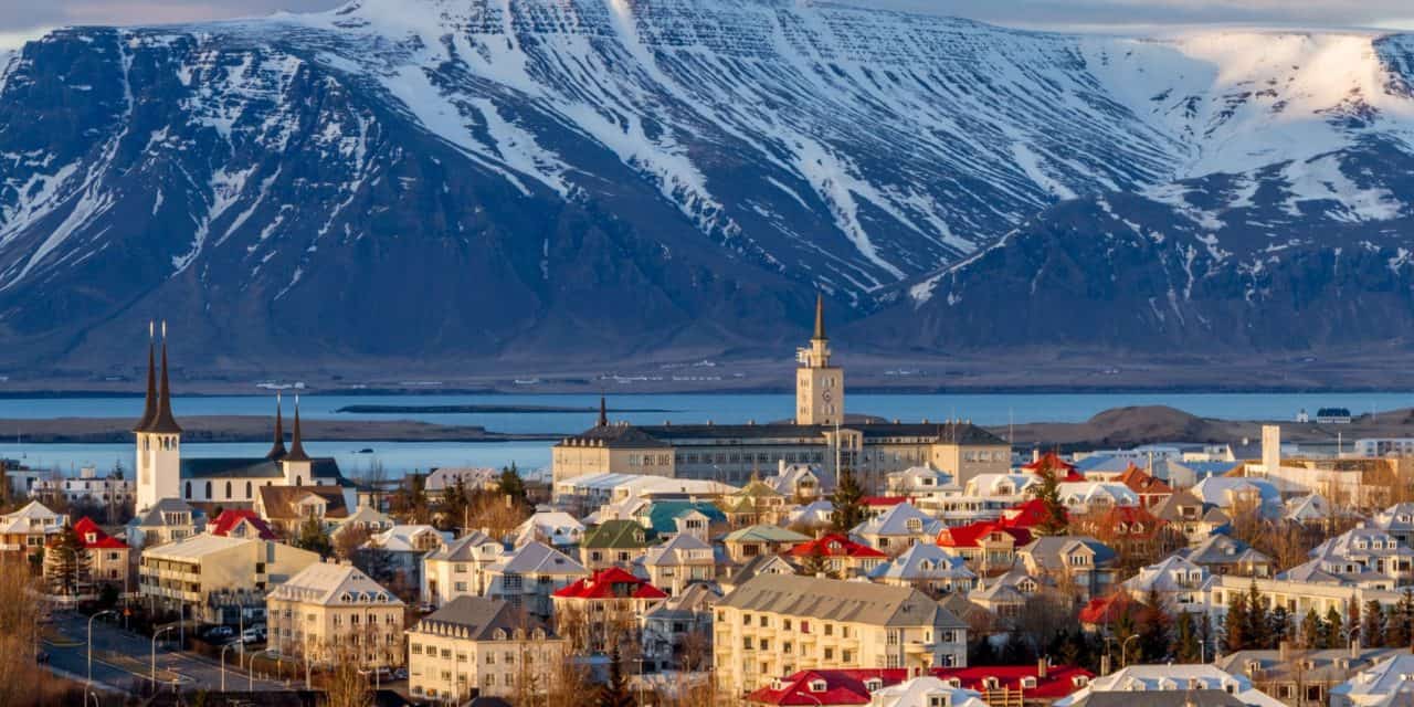 Iceland Highlights & Northern Lights Tour